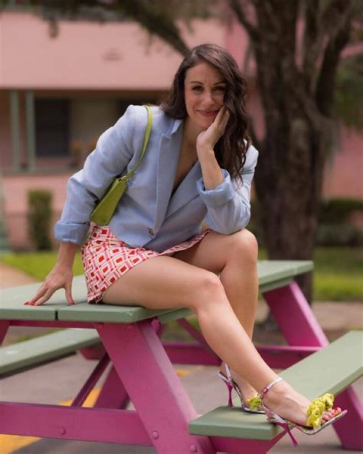 Julia Goolia