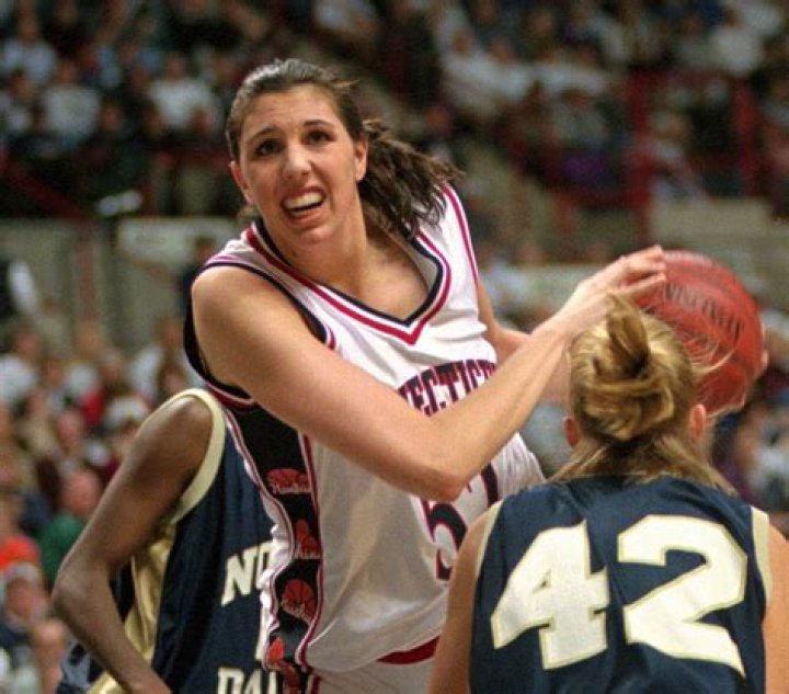 Kara Wolters