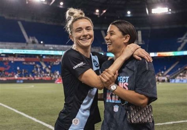 Sam Kerr | Her Girlfriend Kristie Mewis, Relationship Timeline