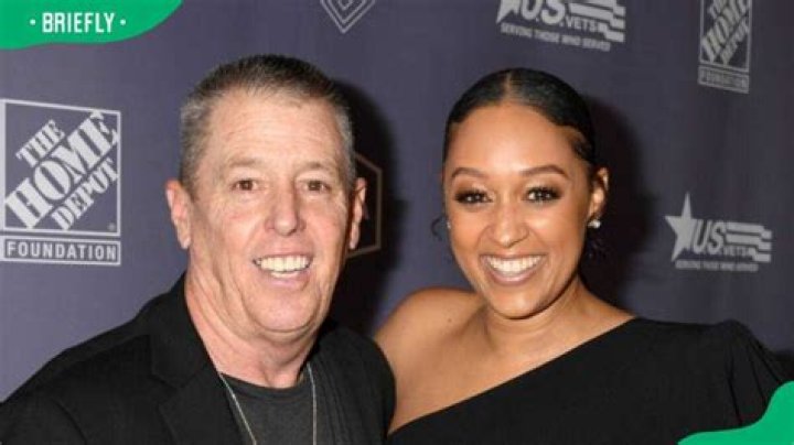 Timothy Mowry- All About Tia and Tamera Mowry’s Father